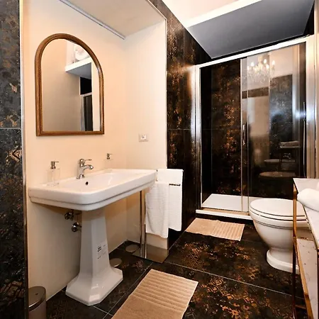 Vatican Design Apartment *