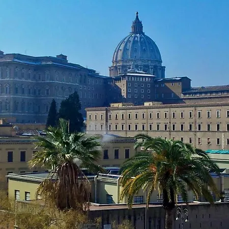Apartment Vatican Design
